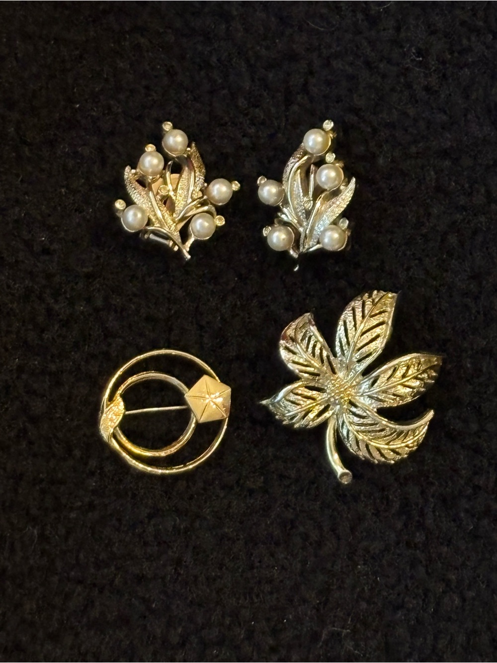 Vintage Jewelry Lot Kramer Pearl Earrings Sarah Coventry & Unbranded Brooch